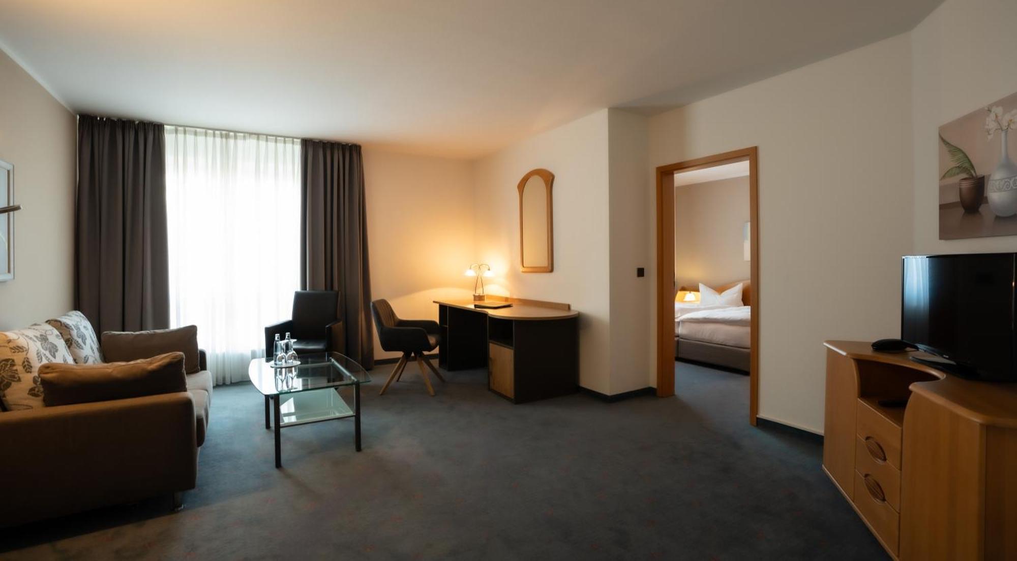 Hotel Pfaelzer Hof Gmbh Брауншвейг Екстер'єр фото