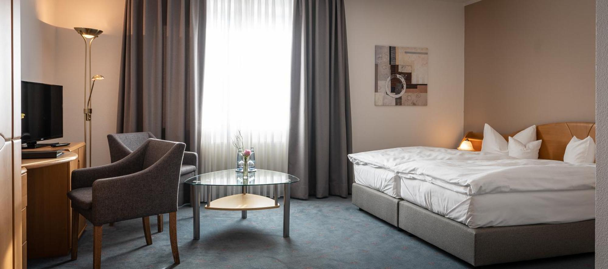 Hotel Pfaelzer Hof Gmbh Брауншвейг Екстер'єр фото