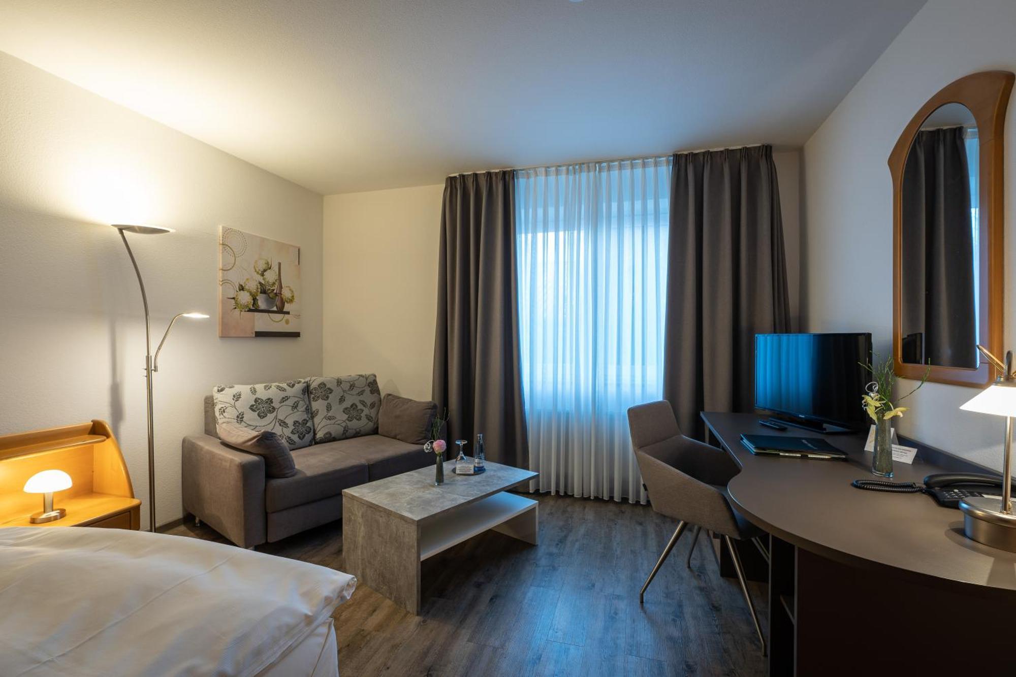 Hotel Pfaelzer Hof Gmbh Брауншвейг Екстер'єр фото